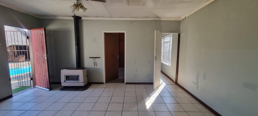 4 Bedroom Property for Sale in Wilgehof Free State